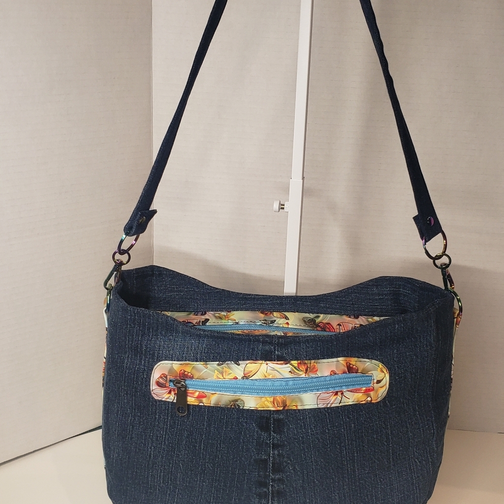 Handmade Shoulder Bag - Picture 2 of 10